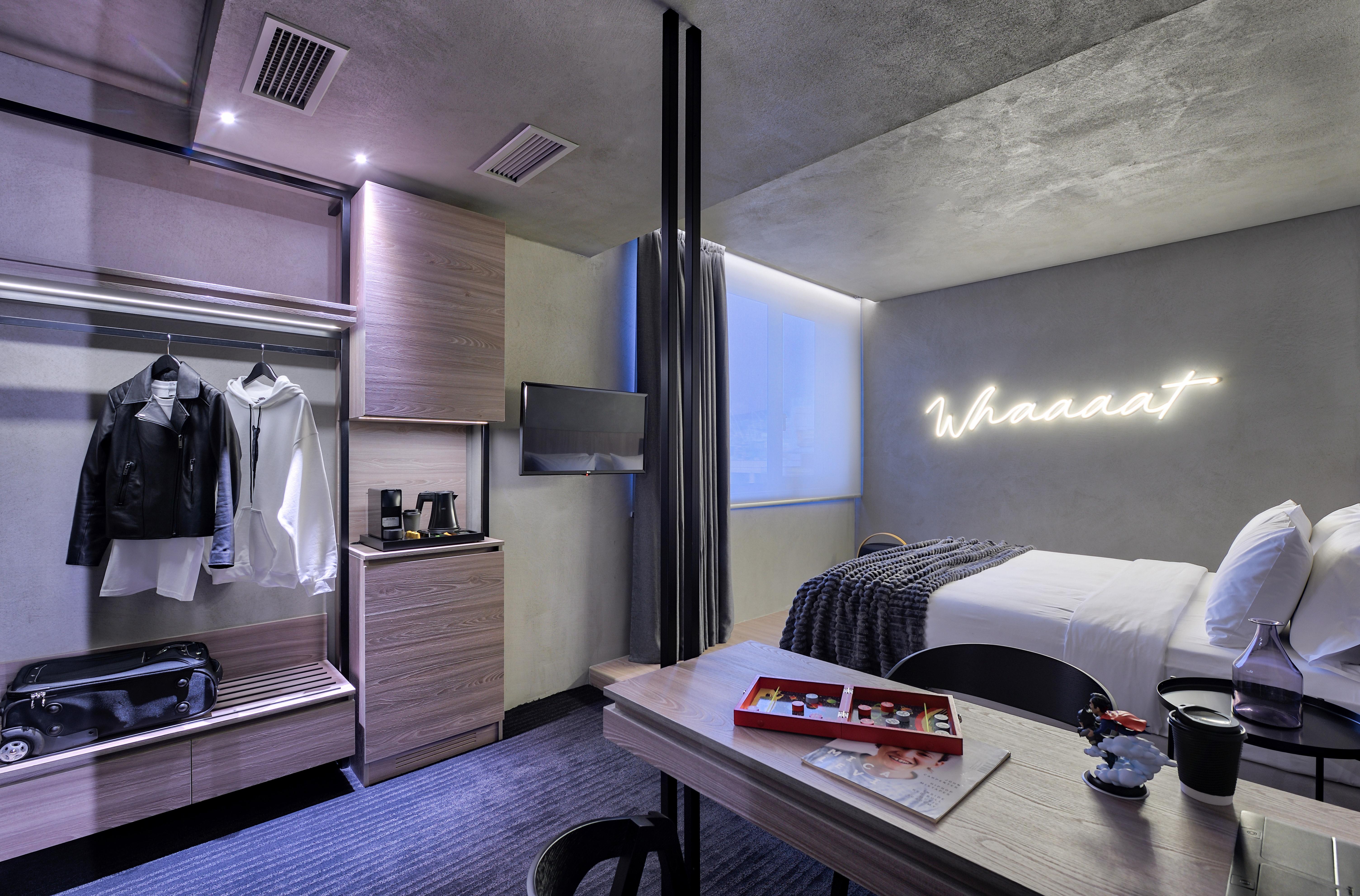 Onoma Hotel Thessaloniki Exterior photo A room at the hotel