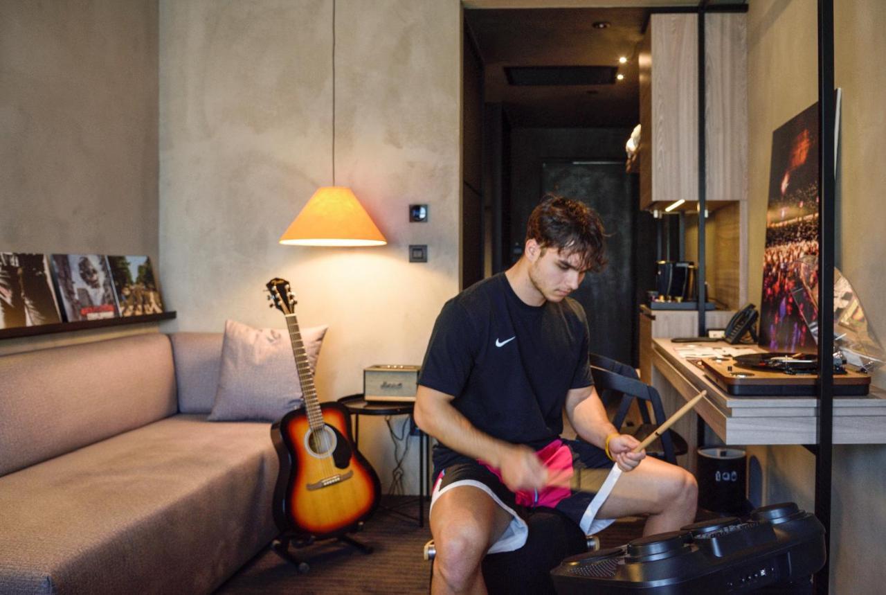 Onoma Hotel Thessaloniki Exterior photo Rafael Nadal in his hotel room in Tokyo, 2011