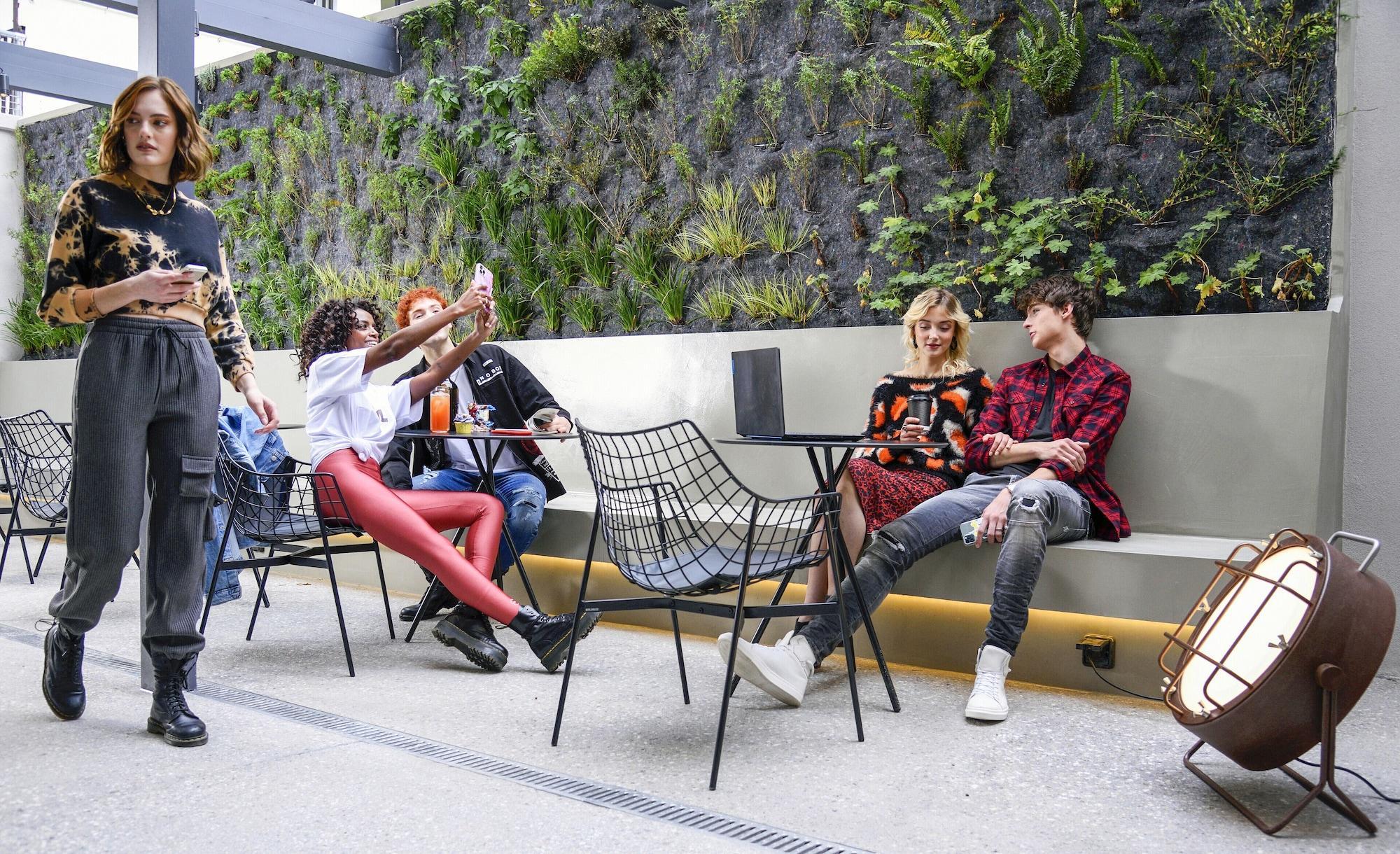 Onoma Hotel Thessaloniki Exterior photo Students at the University of Westminster