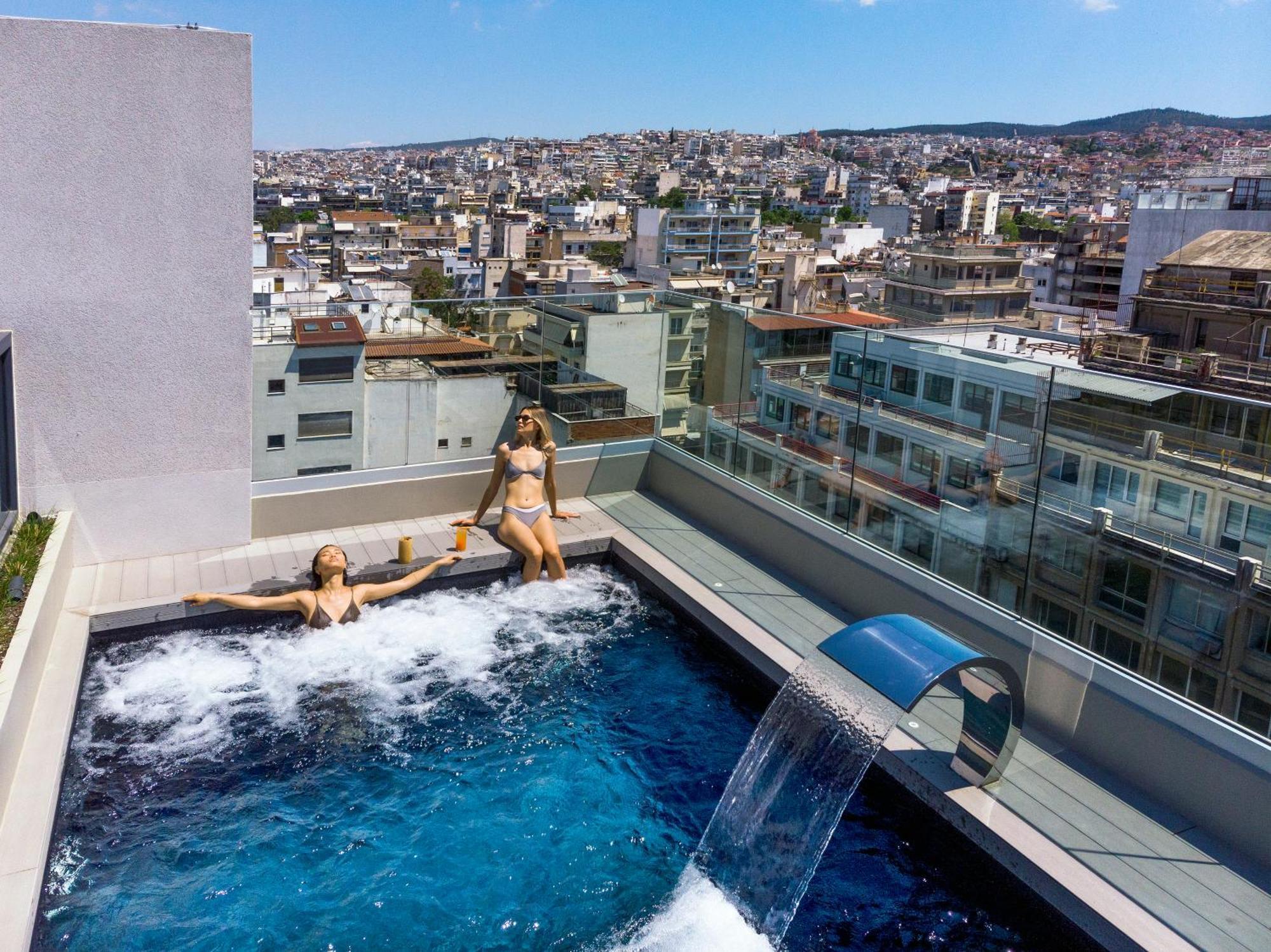 Onoma Hotel Thessaloniki Exterior photo Rooftop pool at the Hilton Athens